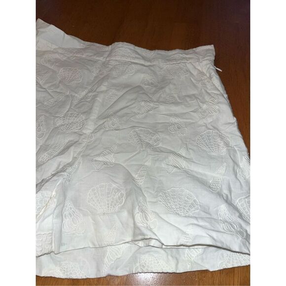 & Other Stories High Waisted Seashell Embroidered Cotton Shorts White Size 8 - Picture 3 of 7
